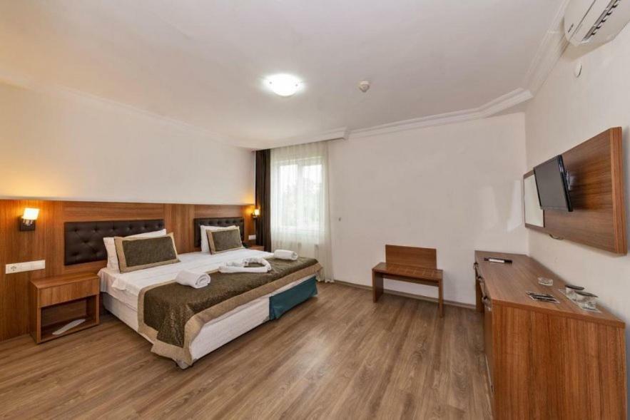Diamond City Resort Hotel Бююкчекмедже Екстериор снимка